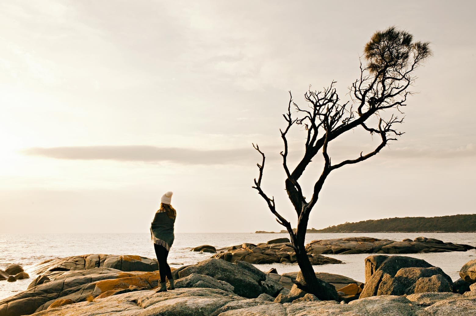 Lone tree and girl at Binalong Bay (Bay of Fires) - Tasmania itinerary (7 days)