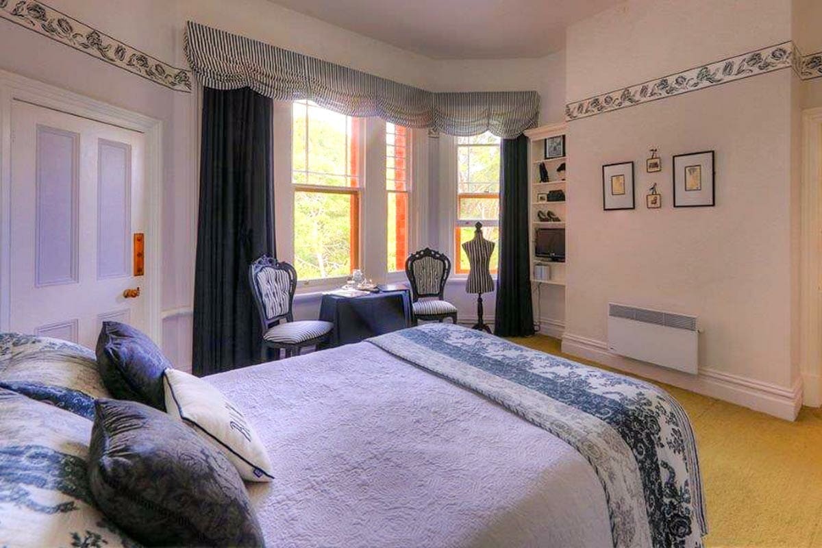 Penghana B&B - Huxley room