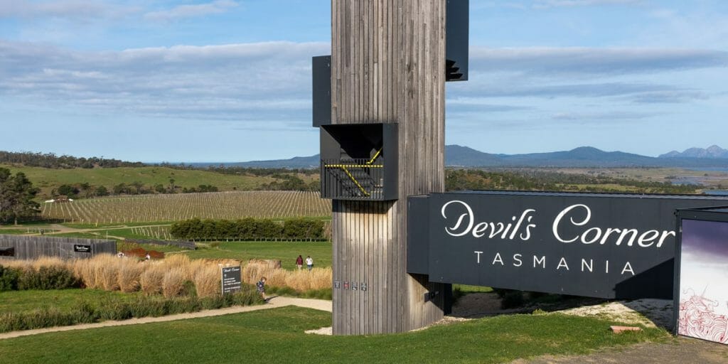 Tasmania Itinerary 21 Days – Tasmania’s Best Bed and Breakfast Trail – Devils Corner Vineyard