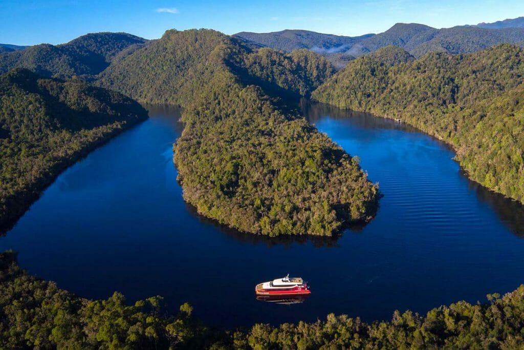 Tasmania Itinerary 21 Days - Tasmania's Best Bed and Breakfast Trail - World Heritage Cruises